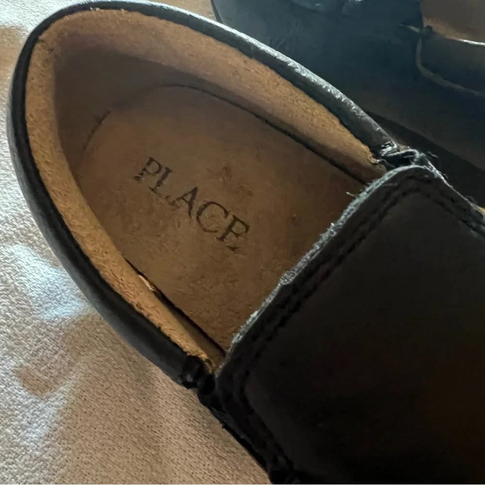🔴Boys Palace black dress loafers size 5.